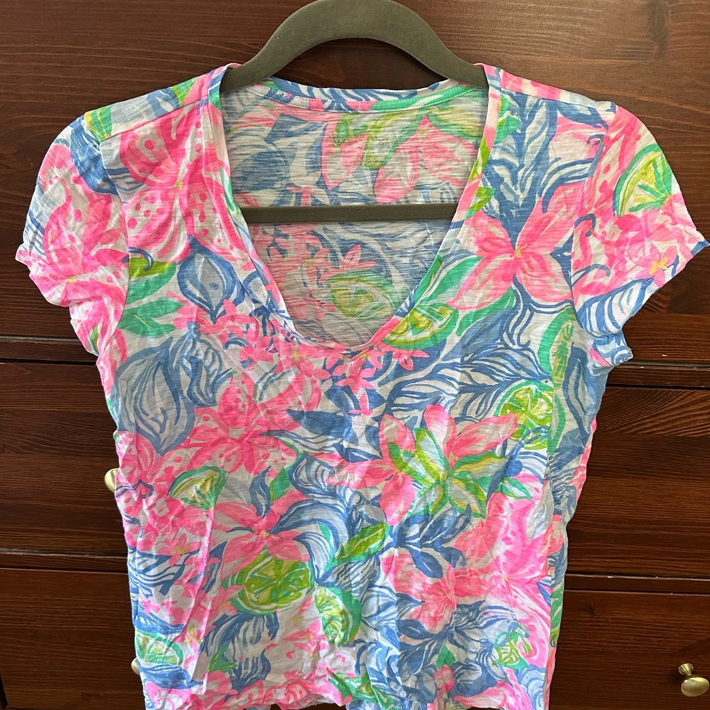 Lilly Pulitzer Etta V-Neck T-Shirt